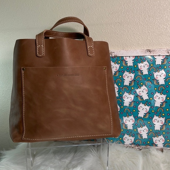 Portland Leather Handbags - New! Portland Leather Goods 🦄 Unicorn 🦄 Cappuccino Medium Classic Crossbody